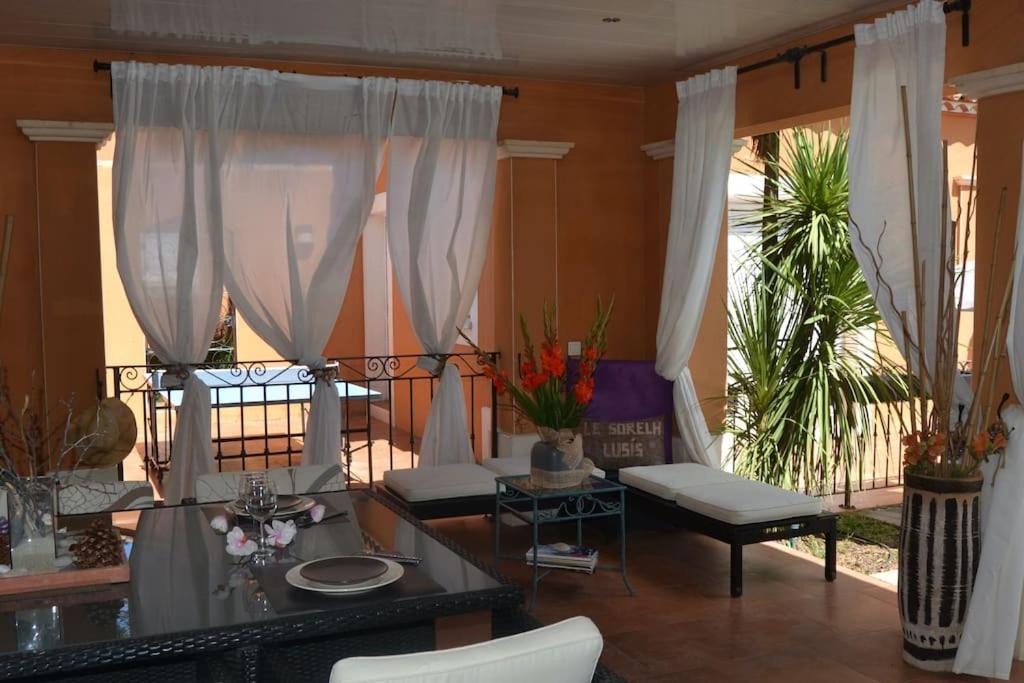 Pour Vous Apartment Meze Exterior photo